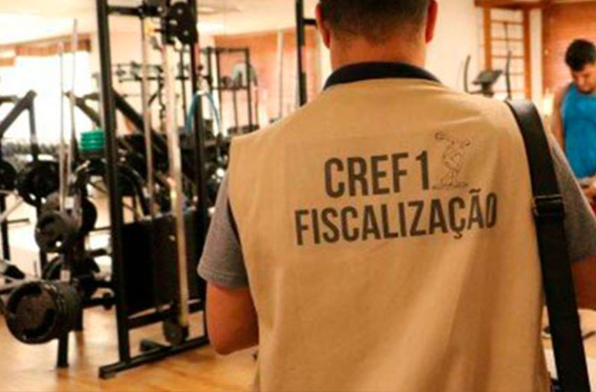 Conselho de educação física fiscaliza condomínios com academia que não possuem responsável técnico.