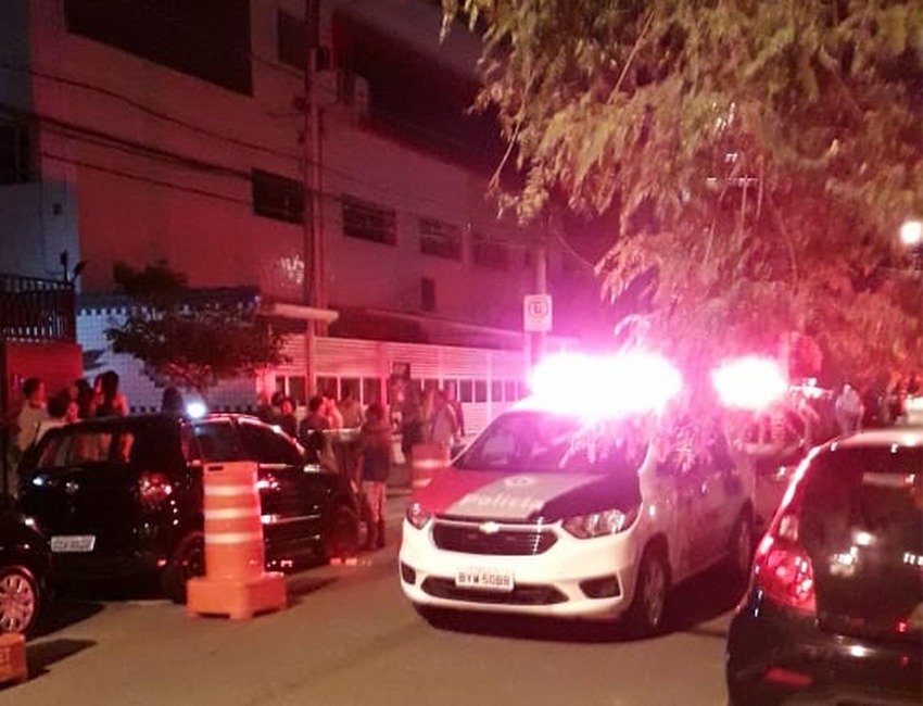 Quatro pessoas morrem após elevador despencar no litoral SP