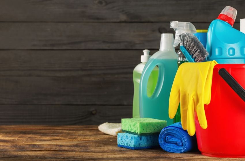 Alerta: cresce intoxicação por produtos de limpeza.