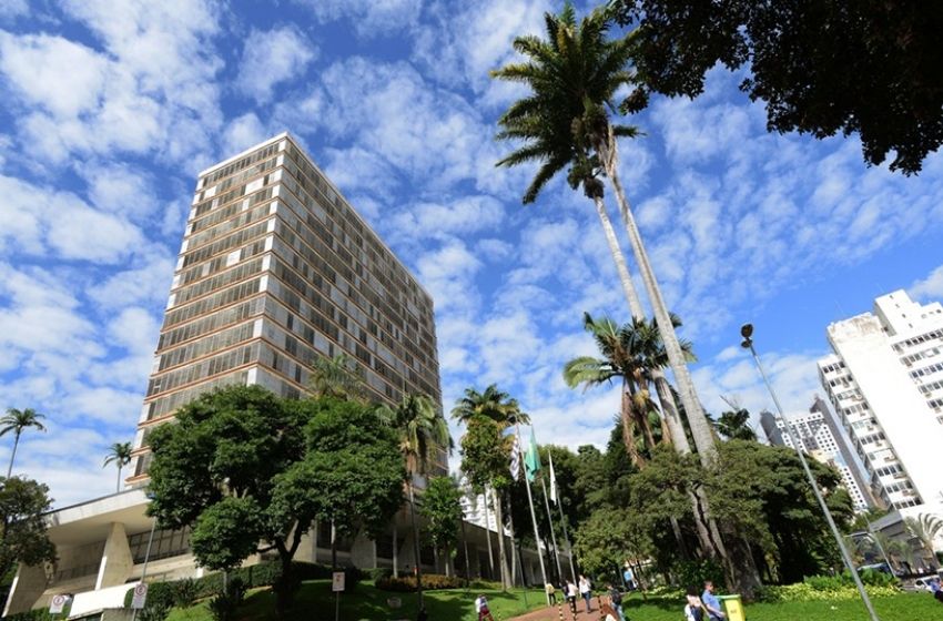 Campinas retorna à fase laranja e comércio reabre na segunda (27).