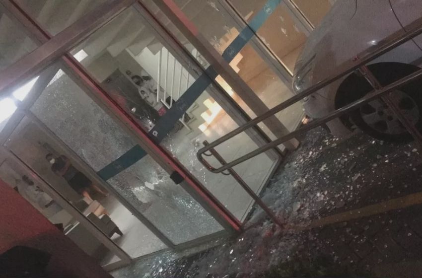 Policiais são suspeitos de trocar tiros em condomínio de Goiânia.