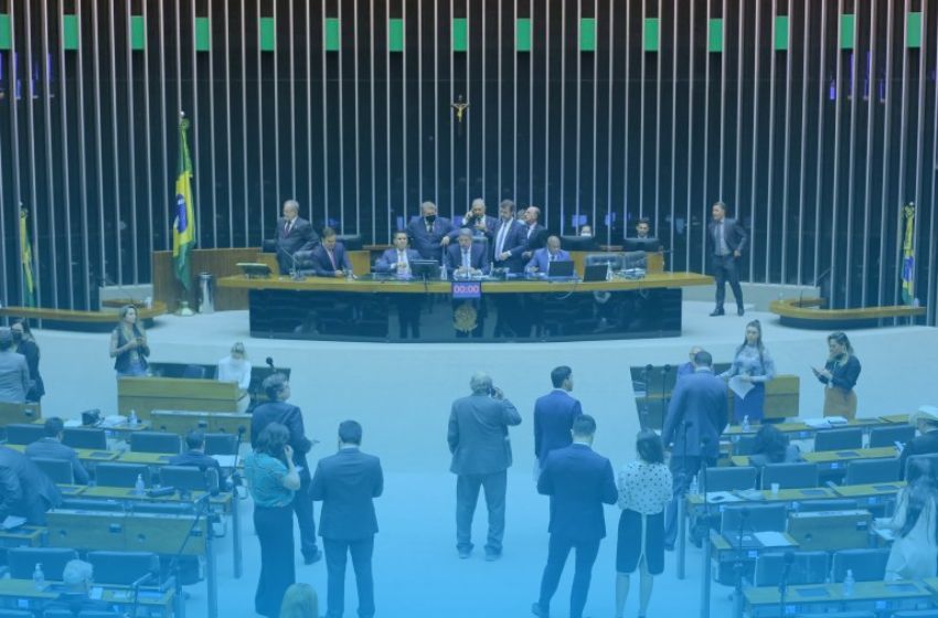 Câmara aprova projeto sobre mudança de destinação de imóvel em condomínio.