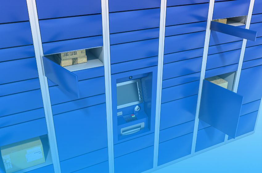 Condomínios apostam em armário inteligente para receber encomendas.